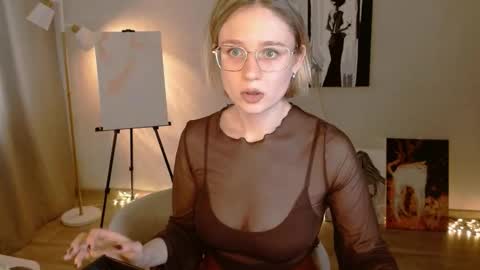 Michelle  online show from 18, 9, 2025