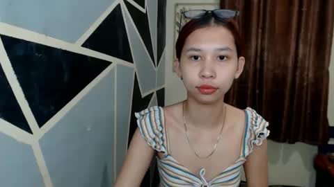 Snapshot of charming_lexi chatting on 21, 10, 2025 Charm online show from 21, 10, 2025