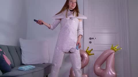 Ruru online show from 14, 3, 2026