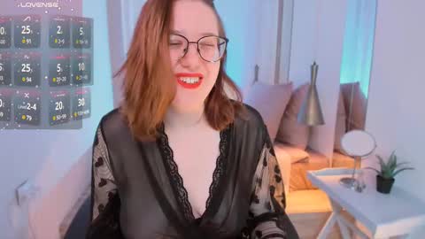 Snapshot of charmygrace chatting on 28, 2, 2025 Grace online show from 28, 2, 2025