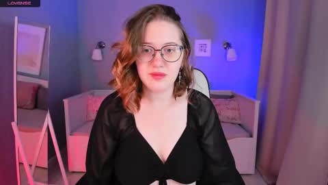 Snapshot of charmygrace chatting on 16, 9, 2025 Grace online show from 16, 9, 2025