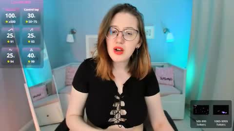 Snapshot of charmygrace chatting on 4, 10, 2025 Grace online show from 4, 10, 2025