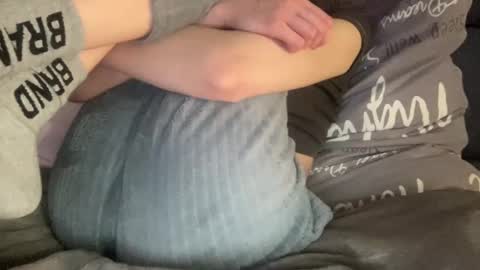 Snapshot of chase_vicky chatting on 12, 1, 2025 Vicky online show from 12, 1, 2025