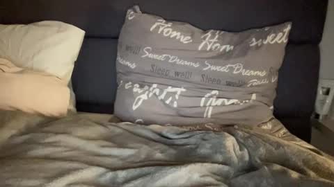 Snapshot of chase_vicky chatting on 25, 10, 2025 Vicky online show from 25, 10, 2025