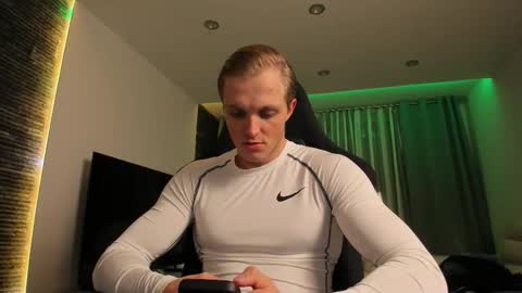 Snapshot of chasereed_ chatting on 31, 10, 2025 Chase Reed online show from 31, 10, 2025