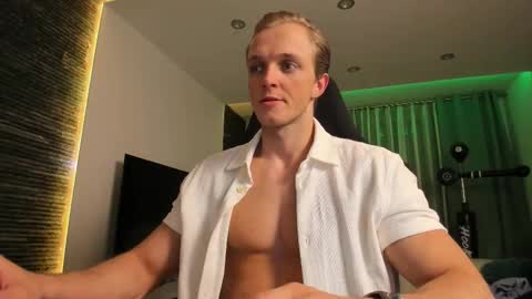 Snapshot of chasereed_ chatting on 19, 11, 2025 Chase Reed online show from 19, 11, 2025