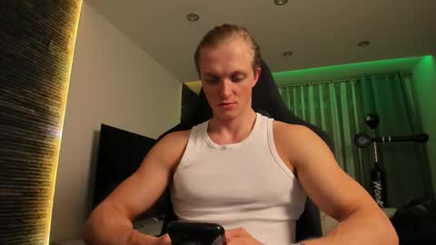Snapshot of chasereed_ chatting on 23, 11, 2025 Chase Reed online show from 23, 11, 2025