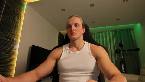 Snapshot of chasereed_ chatting on 1, 12, 2025 Chase Reed online show from 1, 12, 2025