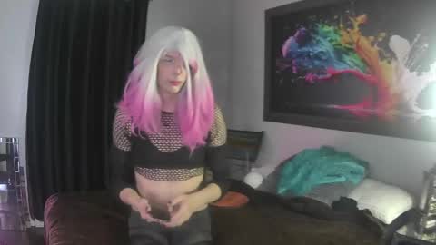 Snapshot of chaton_ds chatting on 19, 10, 2025 Sarah online show from 19, 10, 2025