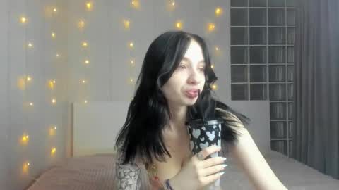 Snapshot of chatty_alice chatting on 14, 9, 2025 Alice online show from 14, 9, 2025