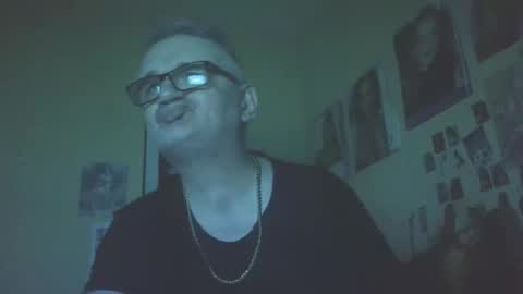 Snapshot of chatubatelee555 chatting on 4, 10, 2025 lee online show from 4, 10, 2025