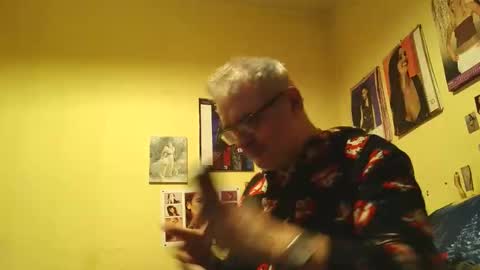 Snapshot of chatubatelee555 chatting on 13, 10, 2025 lee online show from 13, 10, 2025