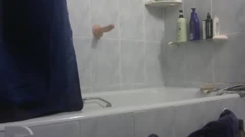 chaturbatordeluxe online show from 15, 9, 2025