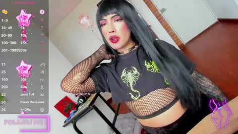 Sophie  online show from 18, 12, 2024