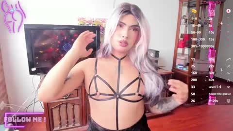 Sophie  online show from 6, 2, 2025