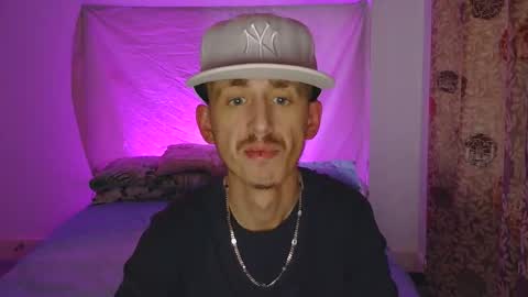 Snapshot of chavbussy chatting on 27, 10, 2025 ChavBoy online show from 27, 10, 2025