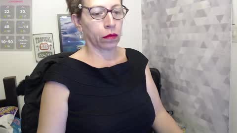 Snapshot of chayla_ruiz chatting on 8, 9, 2025 CHAYLA VICTORIA RUIZ online show from 8, 9, 2025