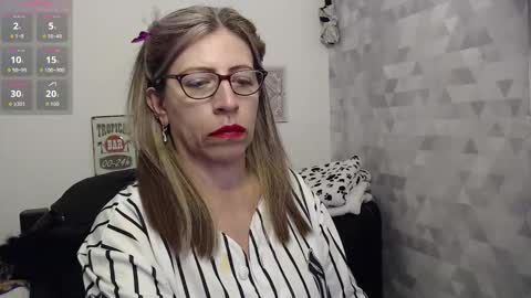 Snapshot of chayla_ruiz chatting on 19, 9, 2025 CHAYLA VICTORIA RUIZ online show from 19, 9, 2025