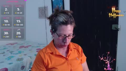 Snapshot of chayla_ruiz chatting on 10, 10, 2025 CHAYLA VICTORIA RUIZ online show from 10, 10, 2025