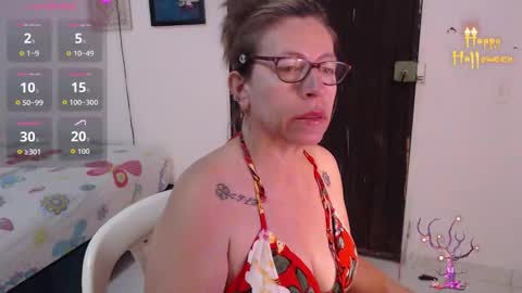 Snapshot of chayla_ruiz chatting on 11, 10, 2025 CHAYLA VICTORIA RUIZ online show from 11, 10, 2025