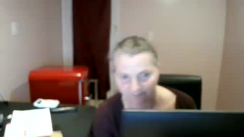 chealsiek online show from 24, 10, 2025