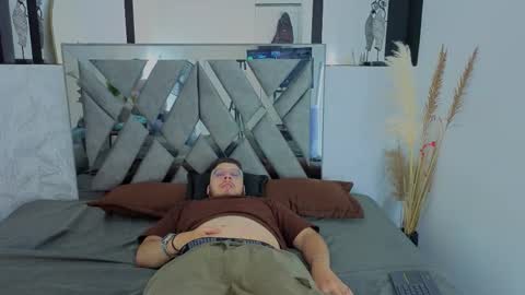   online show from 19, 2, 2026