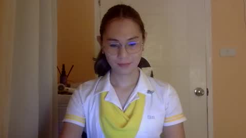 chelly4u69 online show from 20, 12, 2025