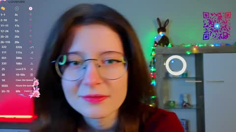 Mona online show from 3, 2, 2025