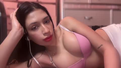 cherliecarmen online show from 16, 2, 2025