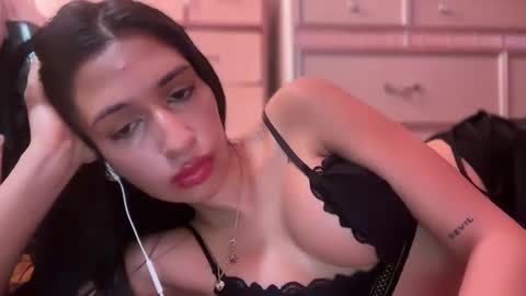 cherliecarmen online show from 12, 3, 2025