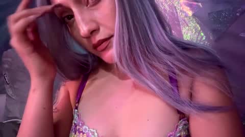 cherrieamaretto online show from 7, 10, 2025