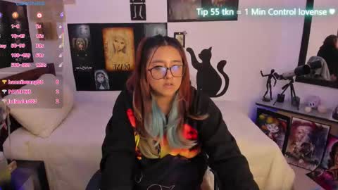 Snapshot of cherry_blushh chatting on 21, 11, 2025 cherry_blushh online show from 21, 11, 2025