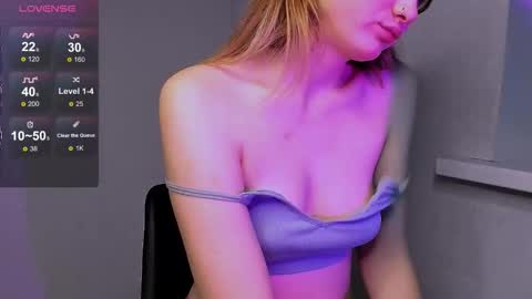 Snapshot of cherry_doll_0 chatting on 29, 10, 2025 cherry_doll_0 online show from 29, 10, 2025