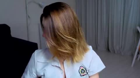 cherry_fellya online show from 5, 10, 2025