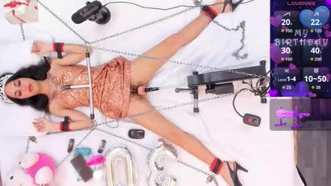 Snapshot of cherry_moon1 chatting on 10, 10, 2025 cherry online show from 10, 10, 2025