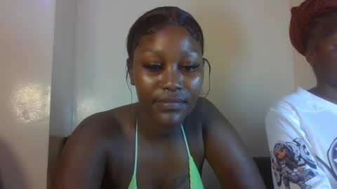 Snapshot of cherry_muffinn chatting on 29, 10, 2025 Goddess online show from 29, 10, 2025