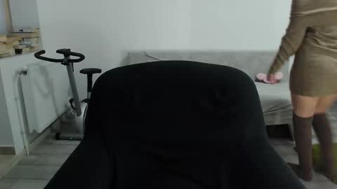 Sherry online show from 5, 3, 2026