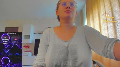 mayra online show from 23, 10, 2025