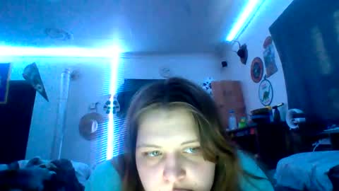 Snapshot of cherrybomb454 chatting on 18, 12, 2025 cherrybomb454 online show from 18, 12, 2025