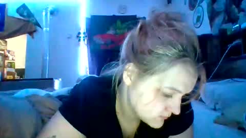 Snapshot of cherrybomb454 chatting on 13, 2, 2026 cherrybomb454 online show from 13, 2, 2026