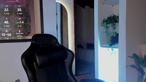 Cherry Lady online show from 4, 12, 2025