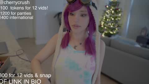 Snapshot of cherrycrush chatting on 2, 12, 2024 Cherry Crush  online show from 2, 12, 2024