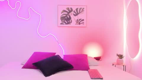 C H E R R Y online show from 7, 11, 2025