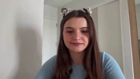 Lina online show from 5, 1, 2025