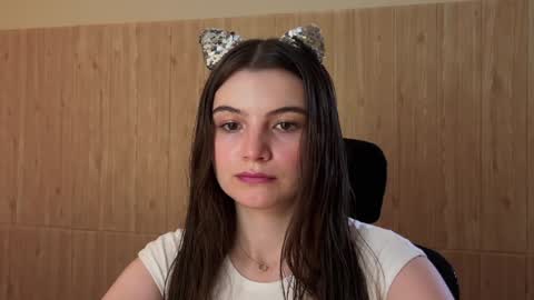 Lina online show from 1, 2, 2025