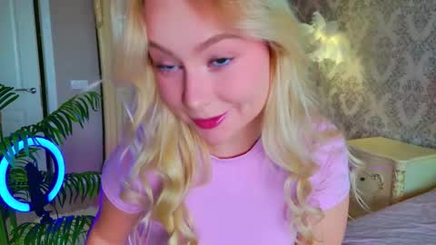Mila online show from 20, 9, 2025