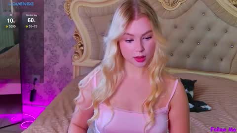 Mila online show from 4, 10, 2025
