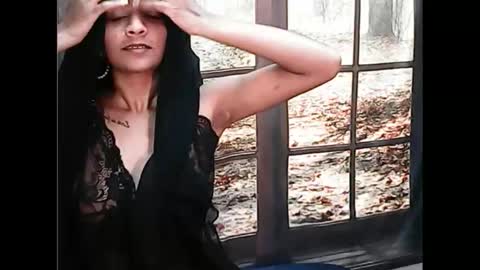 leah online show from 4, 3, 2025
