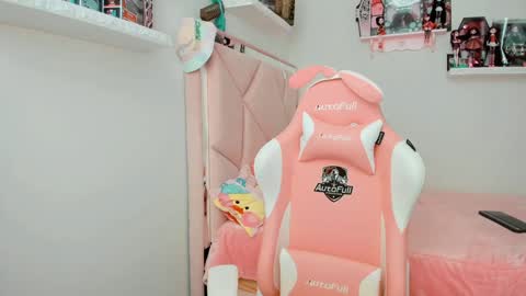 Snapshot of cherrymafer666 chatting on 19, 12, 2024 cherrycute666 online show from 19, 12, 2024