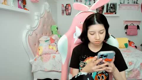 Snapshot of cherrymafer666 chatting on 23, 11, 2025 cherrycute666 online show from 23, 11, 2025